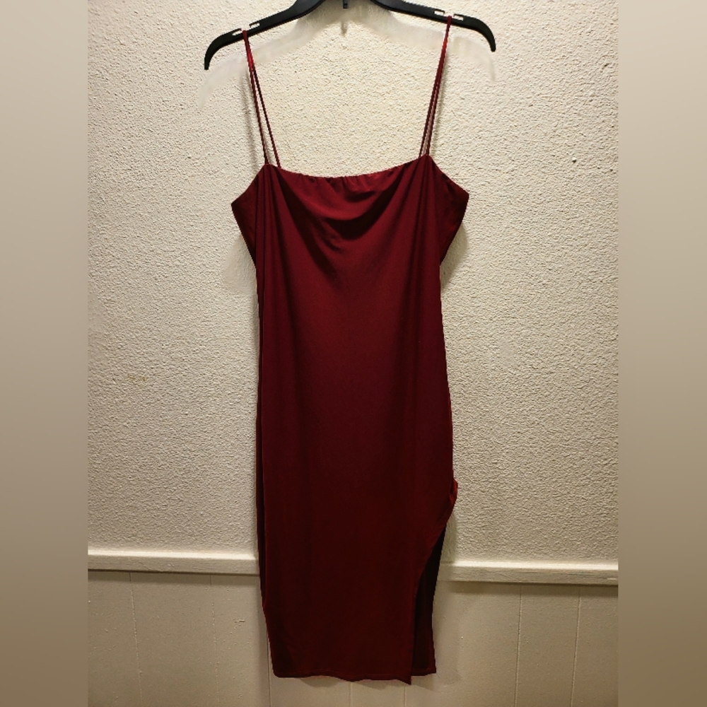 Fashion Nova girls night out hem split dress